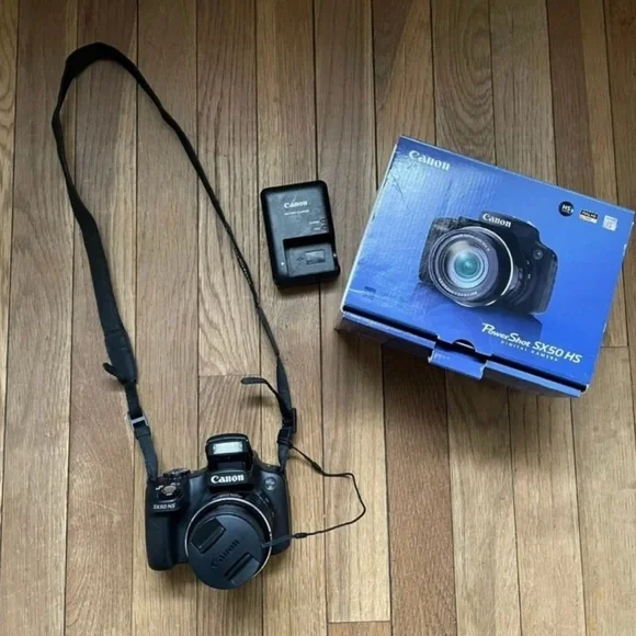 Digital Camera with Strap - Black